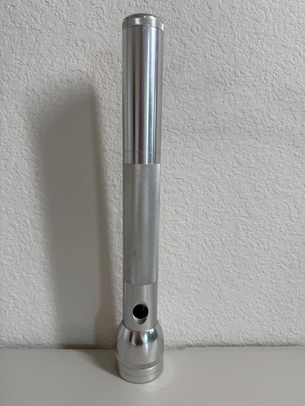 Vintage MagLite Silver Incandescent 4 D Cell Flashlight 15” USA Working
